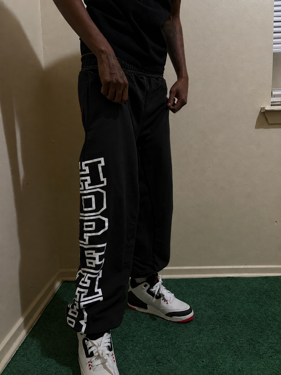 Black HopeHub Sweats